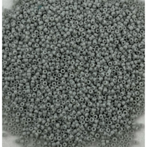 TOHO Seedbeads 15/0, OPAQUE GRAY