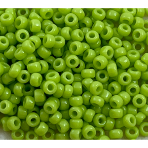 TOHO Seedbeads 9/0, Ljus Grön Opaque  NR 44