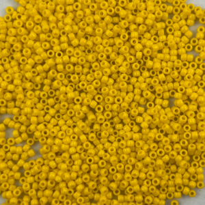TOHO Seedbeads 9/0, Mörk Gul Opaque NR 82