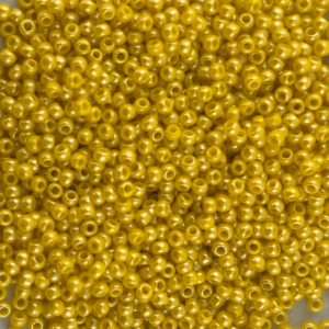 TOHO Seedbeads 9/0, Gul Opaque Lyster  NR 960