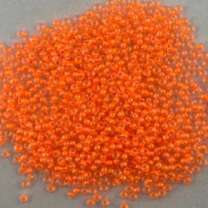 TOHO Seedbeads 11/0, Varm orange coluor Line   NR 21