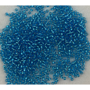 TOHO Seedbeads 11/0,  23B  Turkos Silver Line