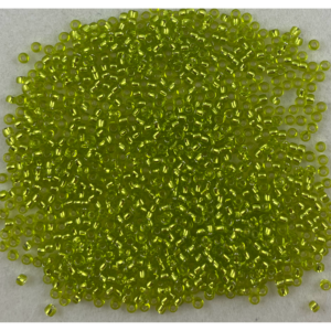 TOHO Seedbeads 11/0, Silver- lined Lime Grön  NR 24