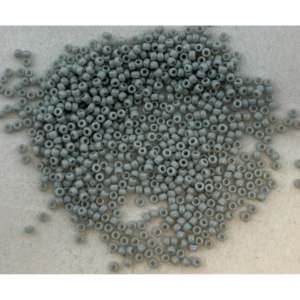 TOHO Seedbeads 11/0, 53L   Ljus Grå Opaque