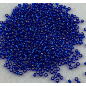 TOHO Seedbeads 11/0,  NR 68  Mörk Blå Silver Line