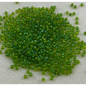TOHO Seedbeads 11/0, Grön Crystal Coluor Line Iris Lyster  NR 77G