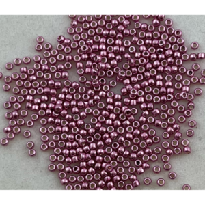 TOHO Seedbeads 11/0, NR 808   Rosa Metallic