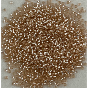 TOHO Seedbeads 11/0, NR  820  Ljus Guld Silver Line
