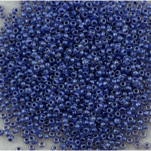 TOHO Seedbeads 11/0, NR 988 Lupine Purple Lined Crystal