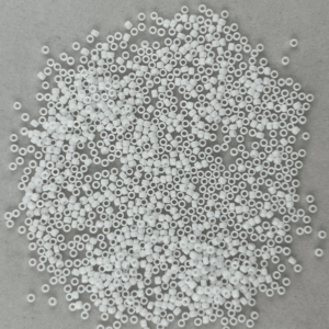 TOHO Seedbeads 15/0, NR 41  OPAQUE WHITE CA 10 GRAM